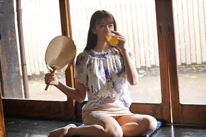 Mùa hè buồn chán ở quê phang cô vợ nhà sát bên thiếu thốn vì lấy gã chồng già